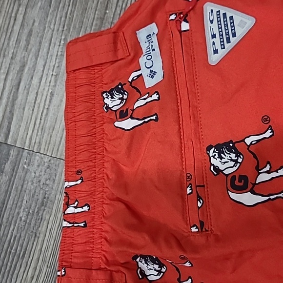 COLUMBIA Red Georgia Bulldogs Big and Tall Backcast Shorts - Picture 8 of 10